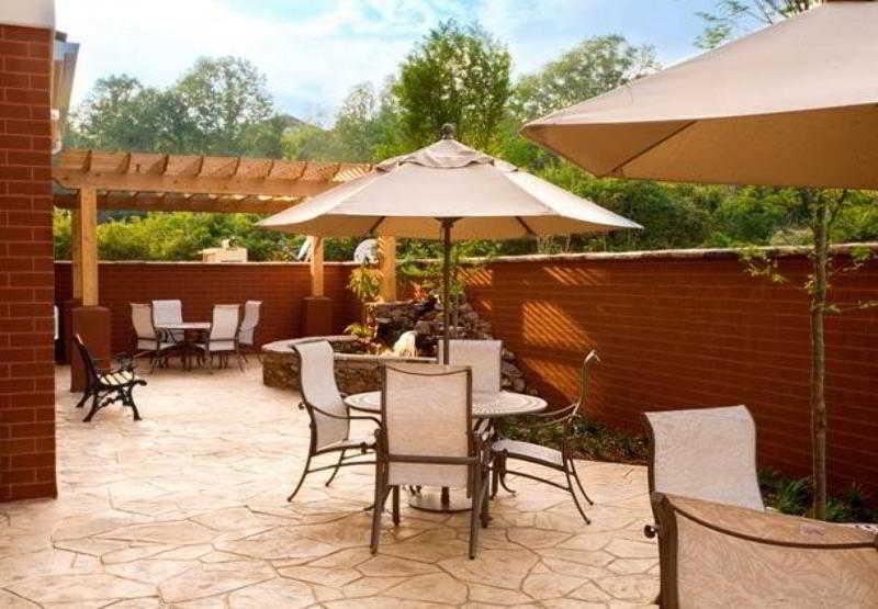 Fairfield Inn And Suites Cleveland Restaurant billede